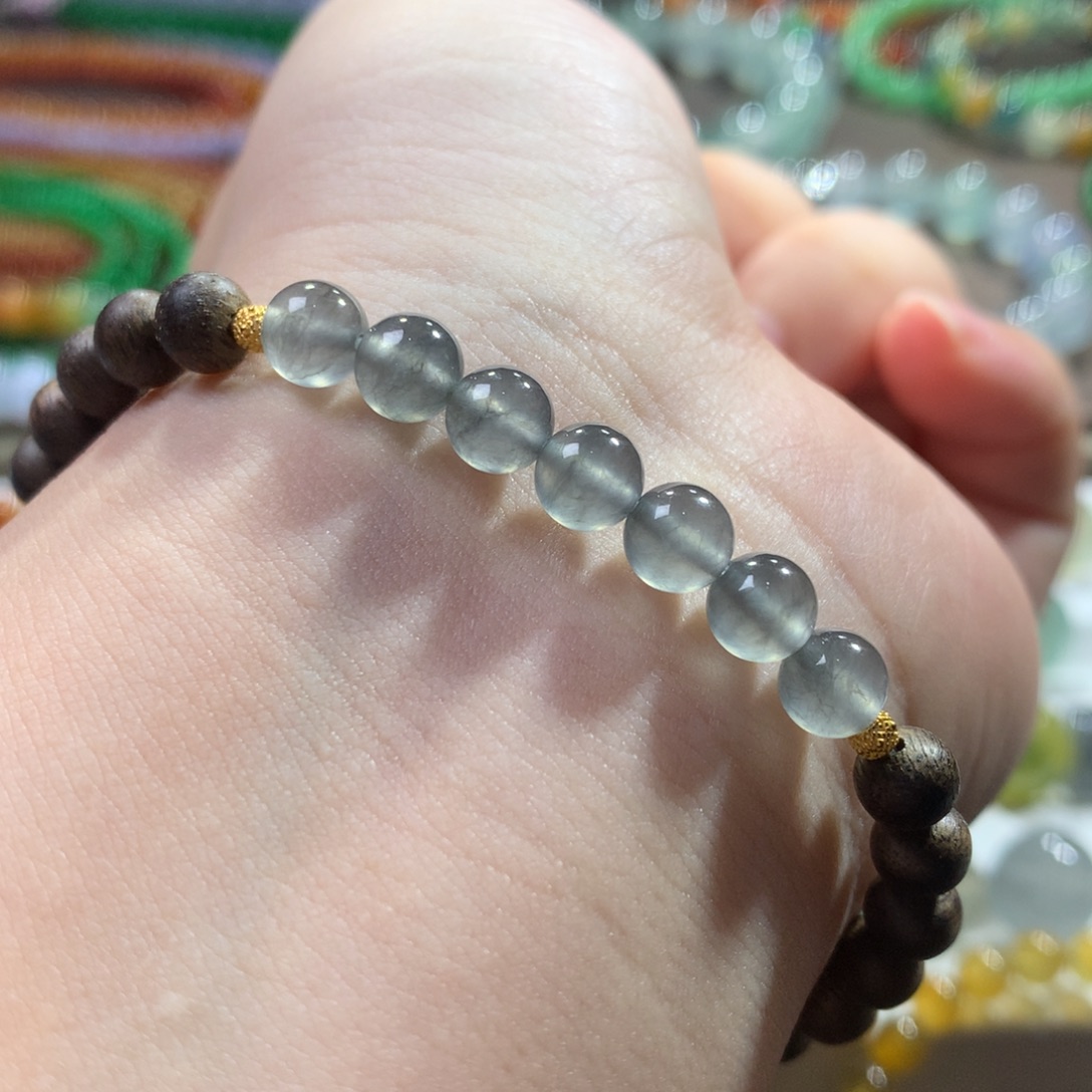 翡翠未镶嵌手链翡翠高冰黑钢卡6+