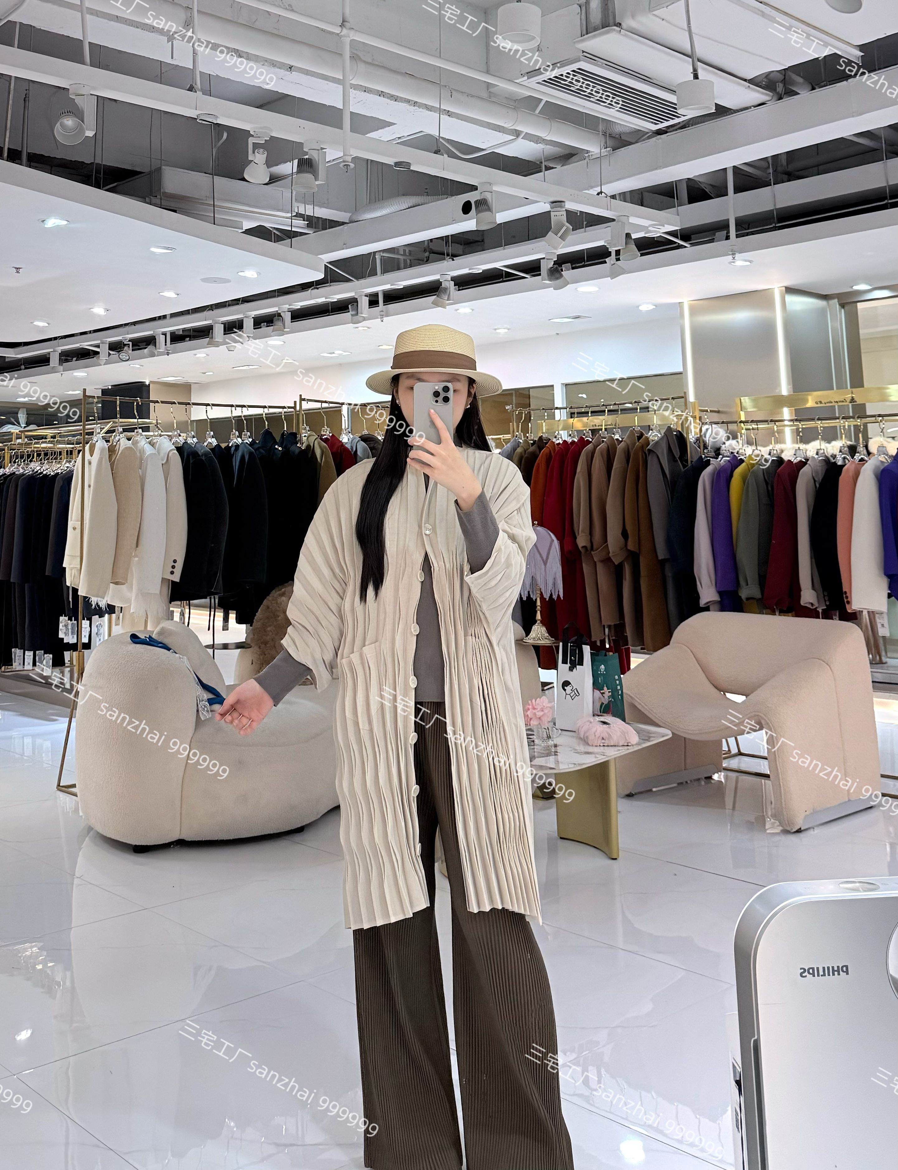 大码褶皱春秋新款时尚月牙弯开衫外套显瘦气质百搭风衣中长款