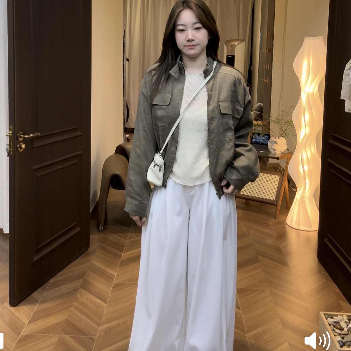 新款立领时尚肌理感百搭衬衫外套女