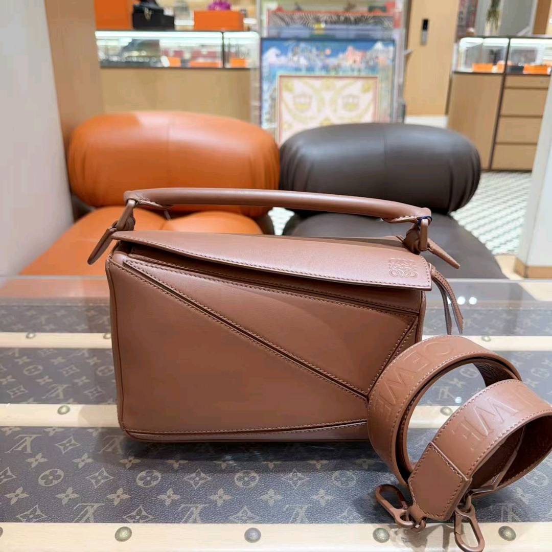 99新 LOEWE/罗意威 Puzzle小号焦糖色手提单肩斜挎包