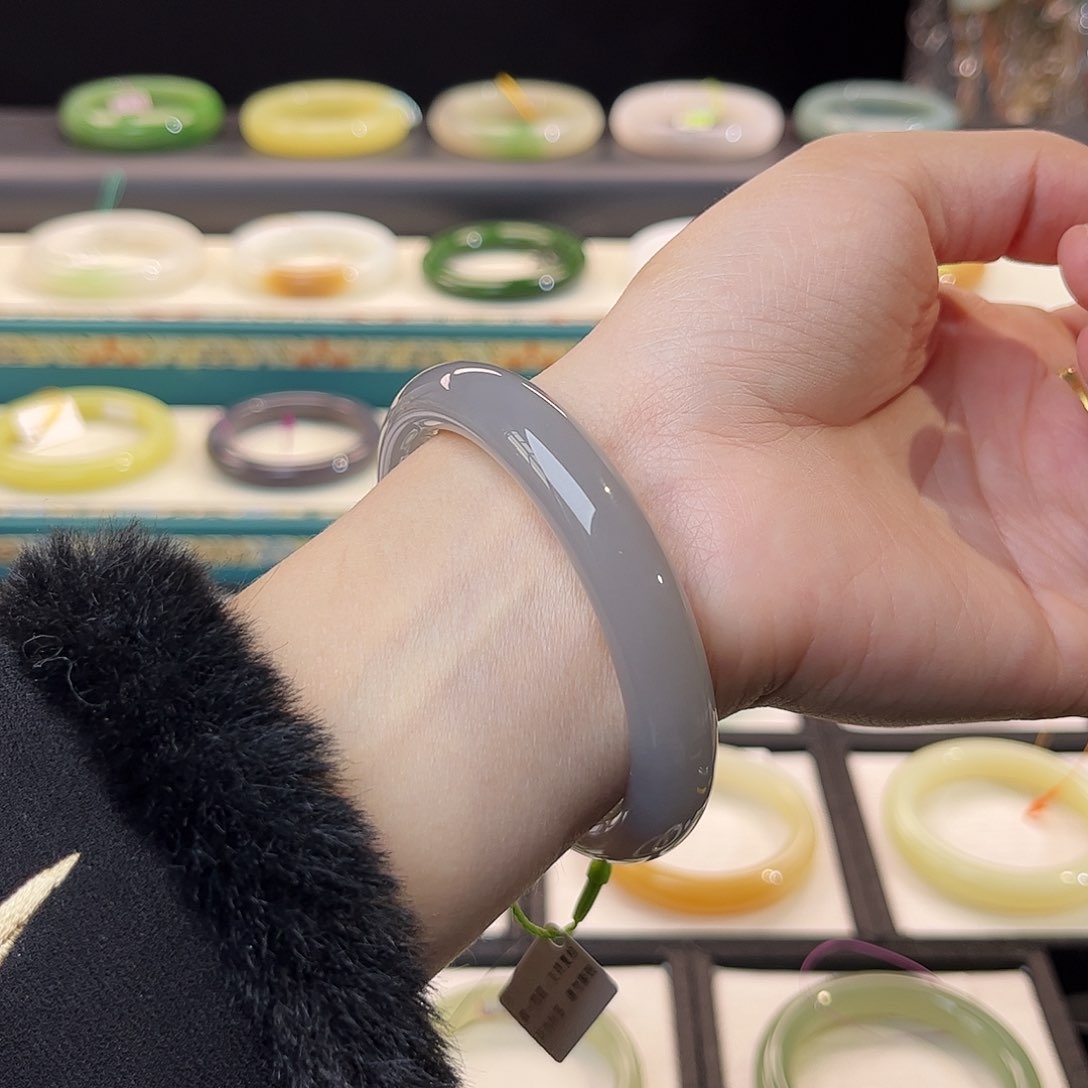 和田玉手镯未镶嵌 芋泥紫