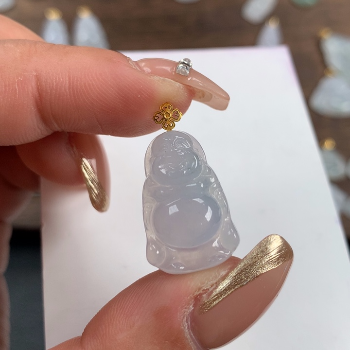 翡翠颈饰18K金镶嵌站佛