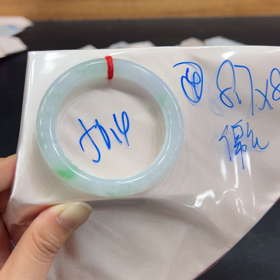 【闪购商品】翡翠手镯未镶嵌手镯