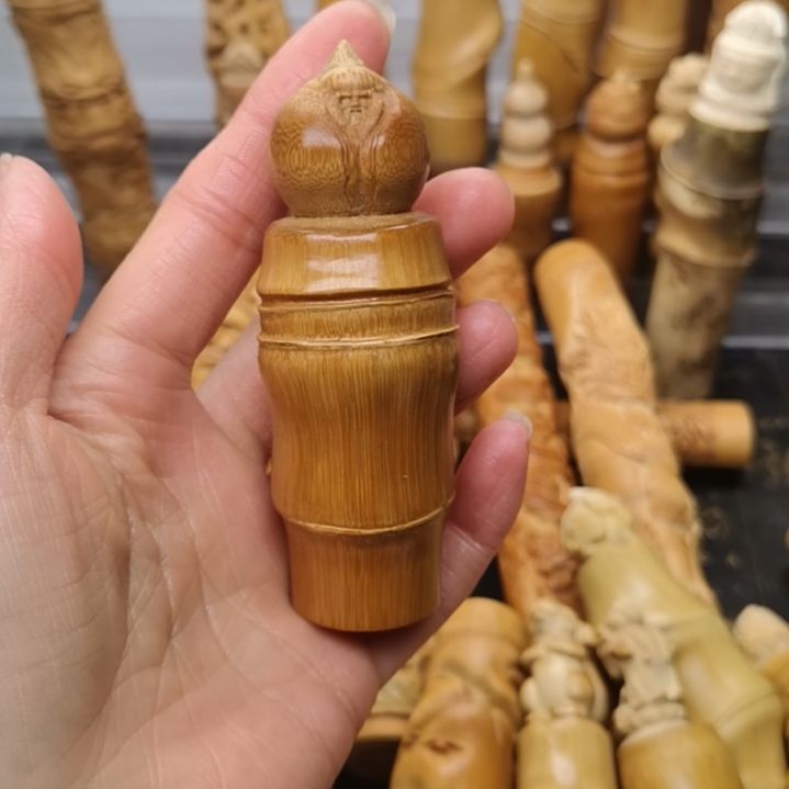 开***健竹红皮料子顶雕寿星公