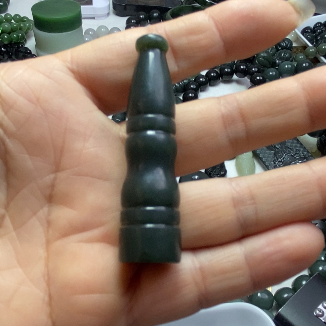 未镶嵌手链和田玉（青玉）刘**线和田青玉烟嘴