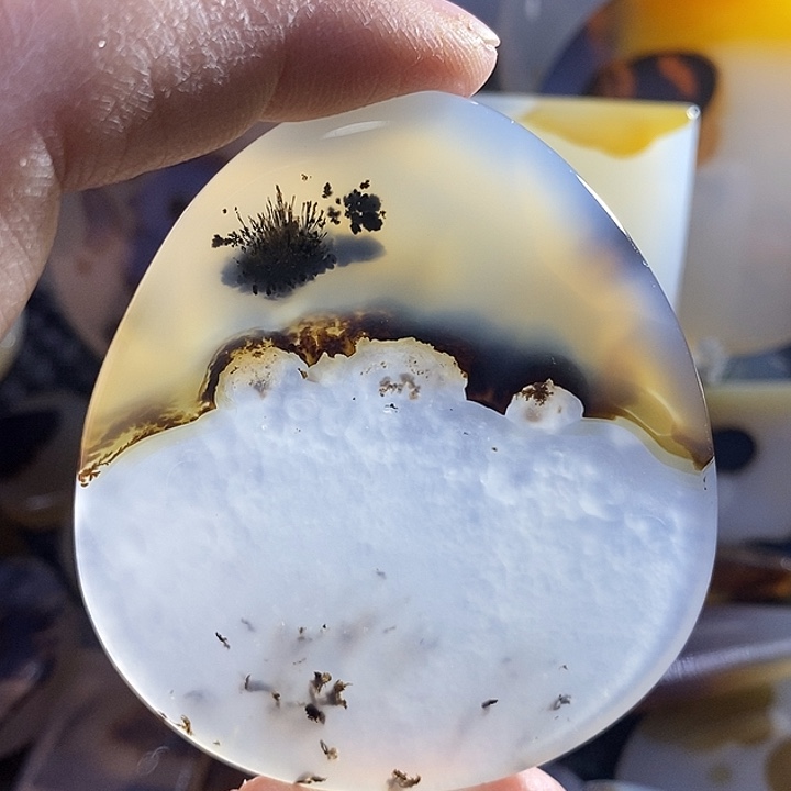 未镶嵌颈饰玛瑙/玉髓梦**裳