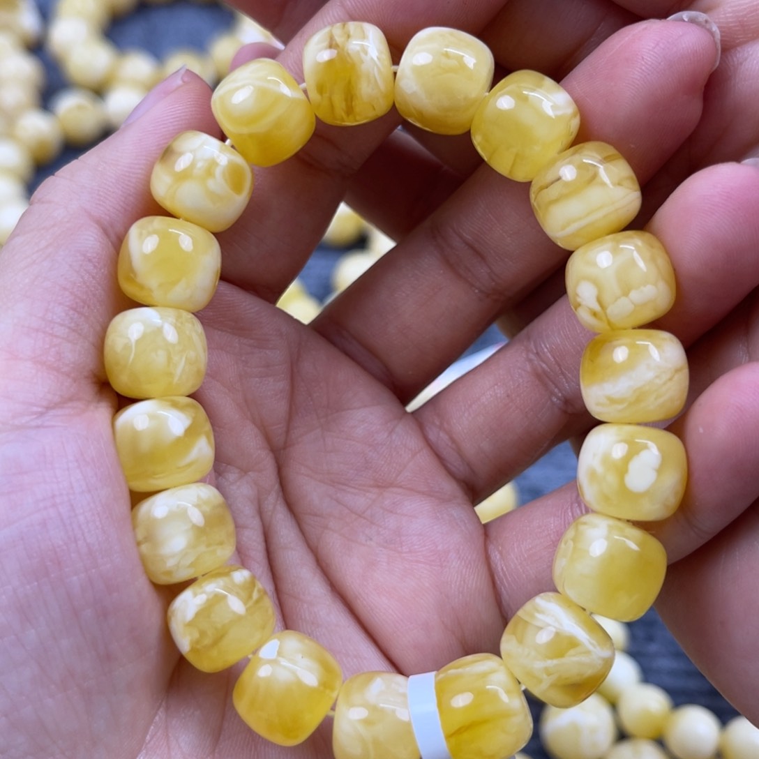 琥珀裸石未镶嵌尺寸12