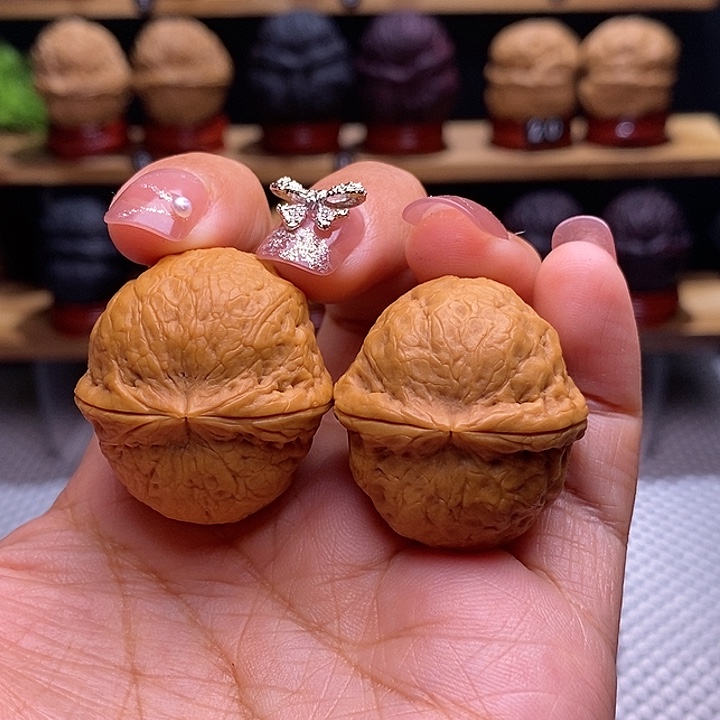 文玩核桃把件龙珠29