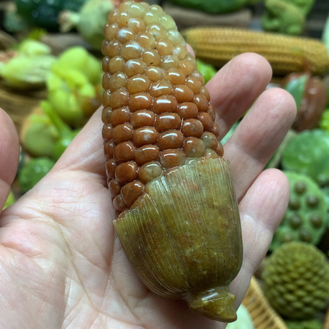 蛇纹石玉手把件未镶嵌