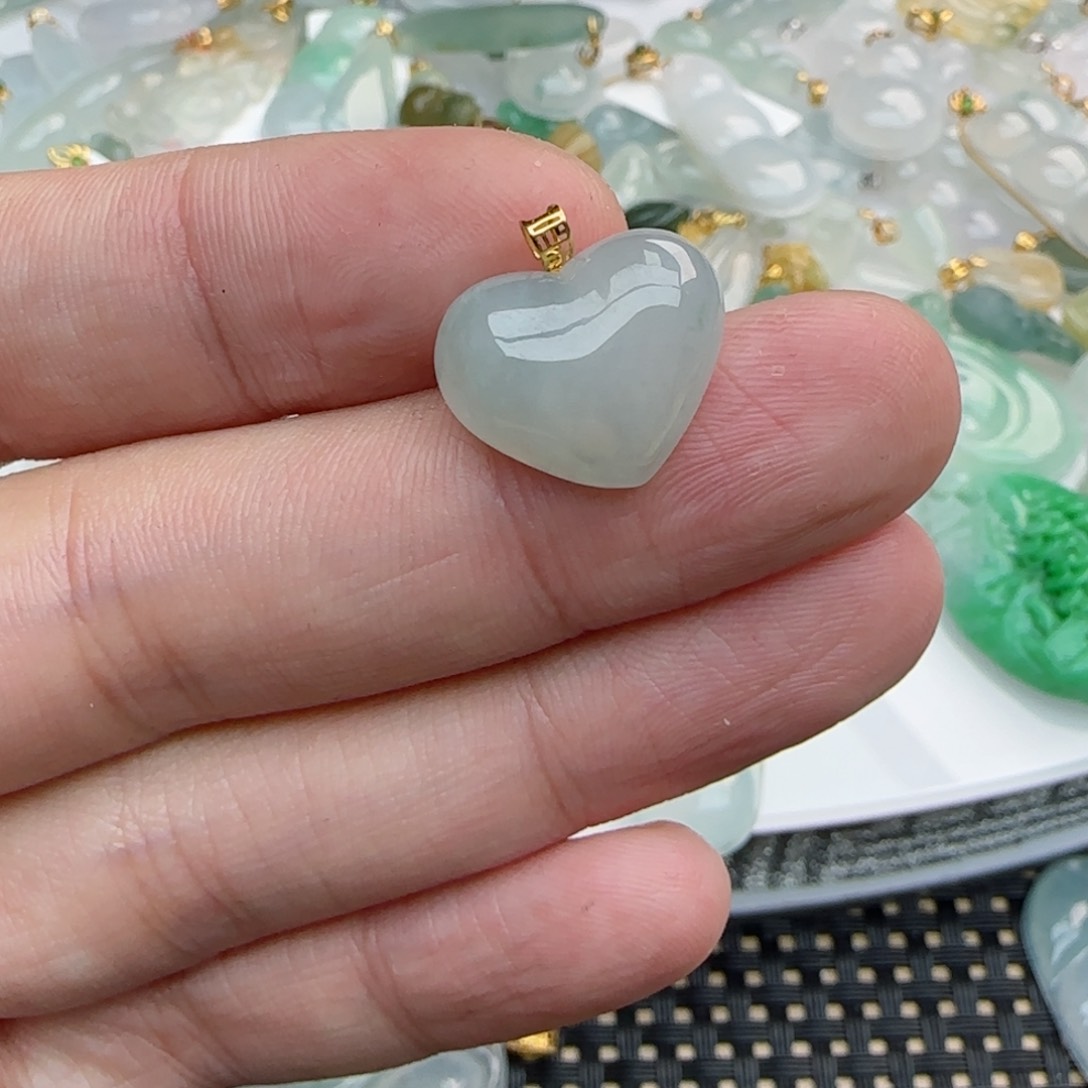 【闪购商品】翡翠吊坠(不含链)18K金镶嵌爱心