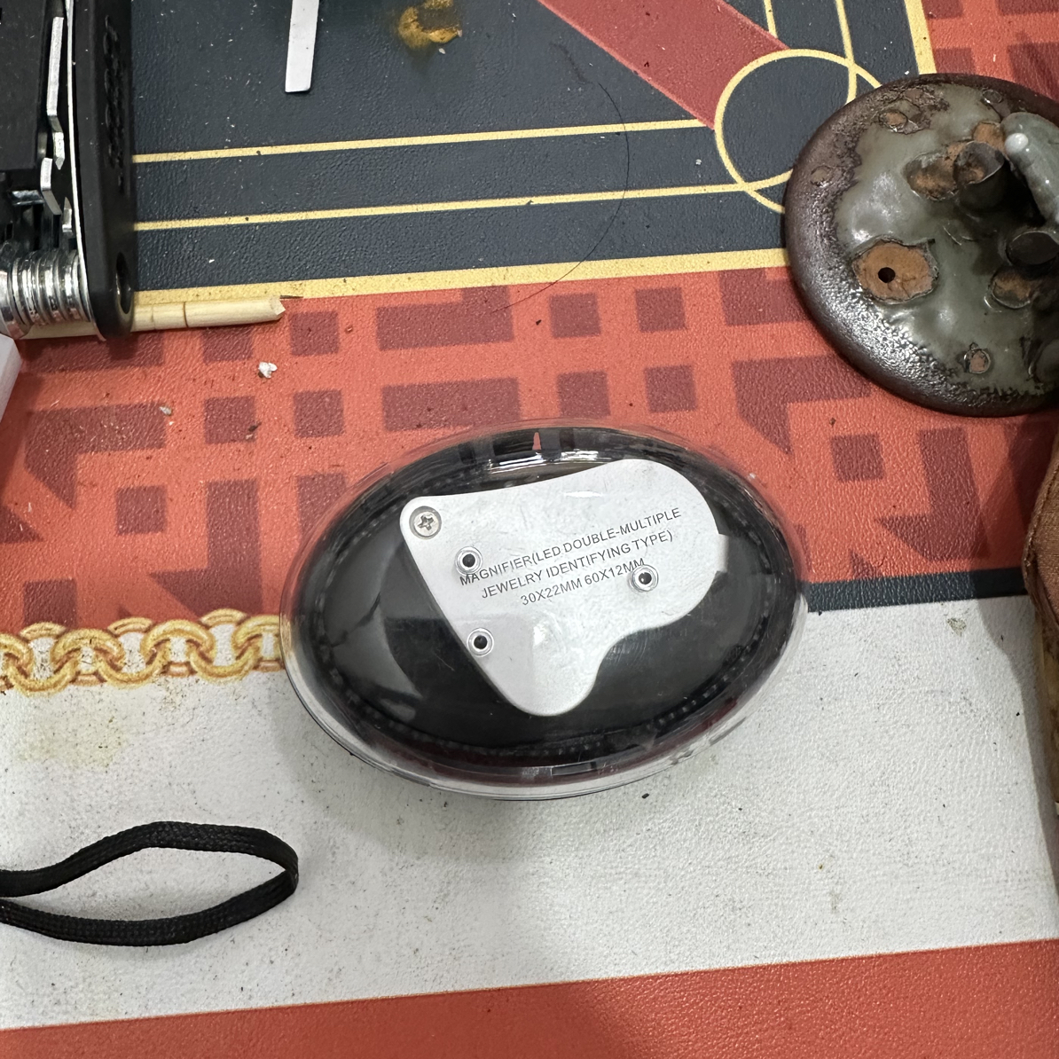 25mm可折叠全金属鉴定珠宝放大镜 带LED灯UV验钞灯