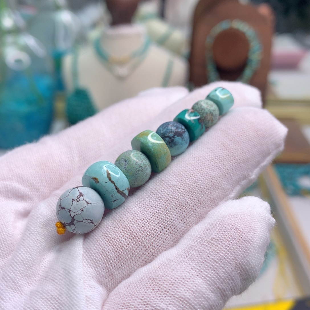 绿松石未镶嵌饰品