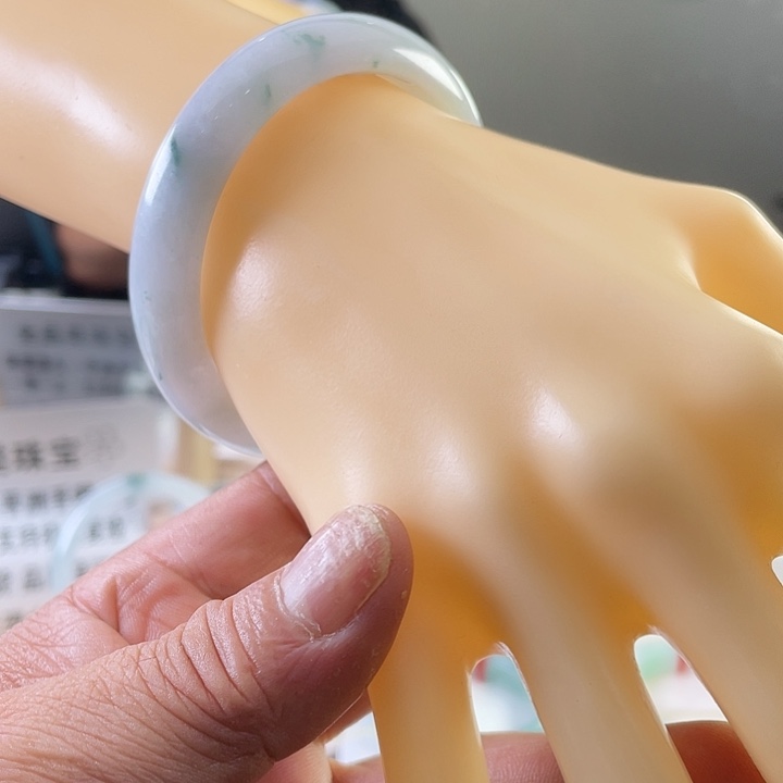 未镶嵌手镯翡翠成品