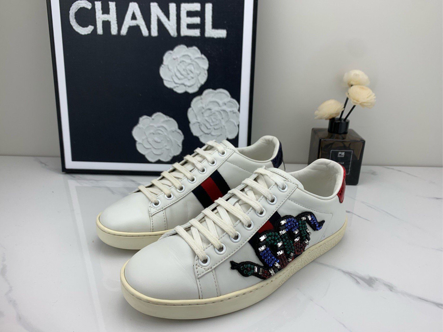 Gucci古驰彩钻珊瑚蛇 小白鞋/37码 /98新/jm00276