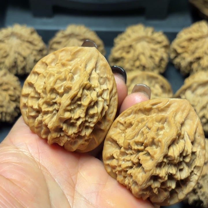 昂***虹文玩核桃吊坠秦岭灯笼8