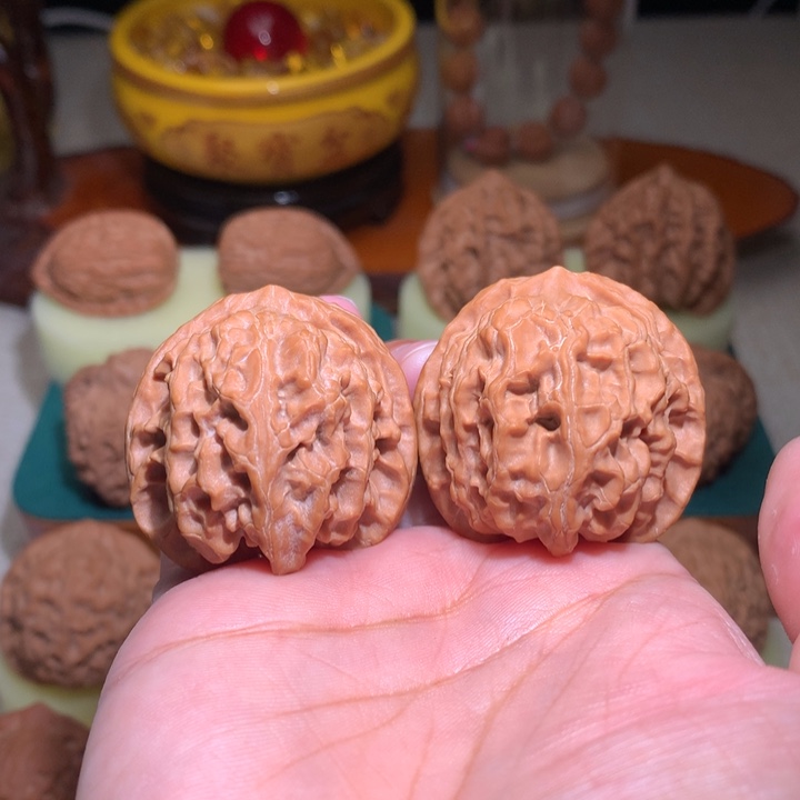 文玩核桃把件潇*、苹果