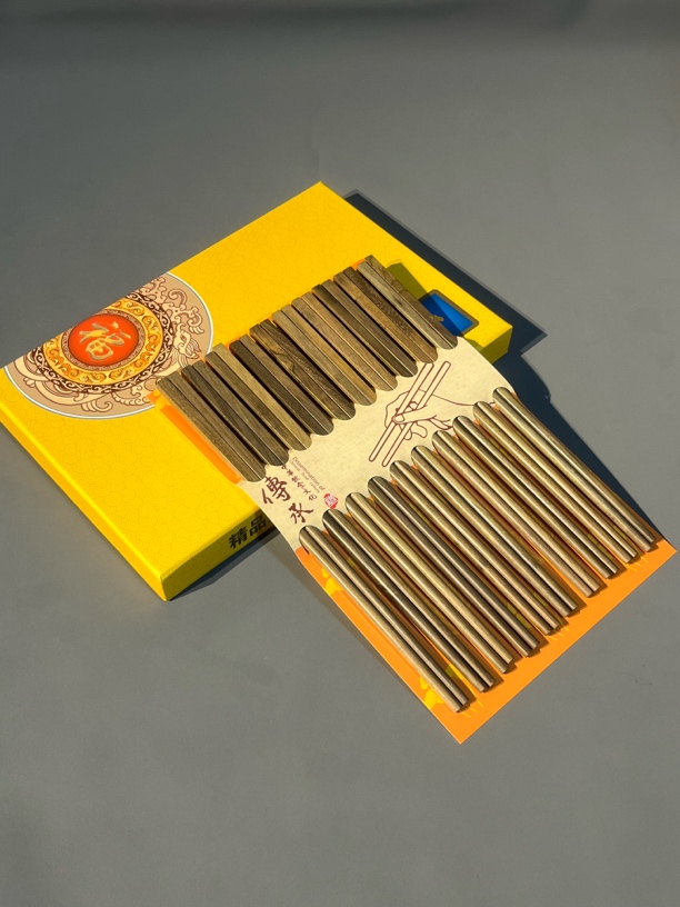 金丝楠木小叶桢楠阴沉木筷子无漆无蜡一盒10双