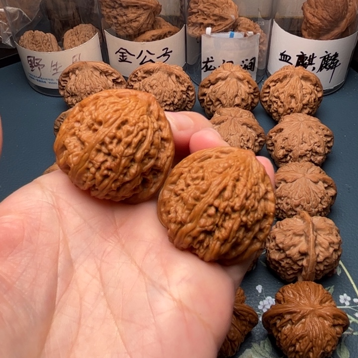 吊坠文玩核桃36承德红宝石