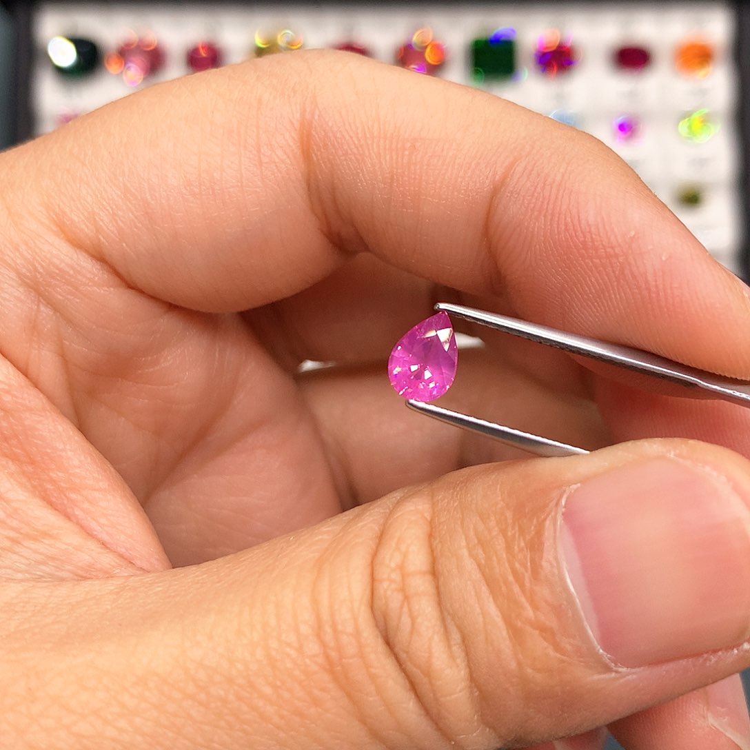 尖晶石裸石未镶嵌85分马亨盖