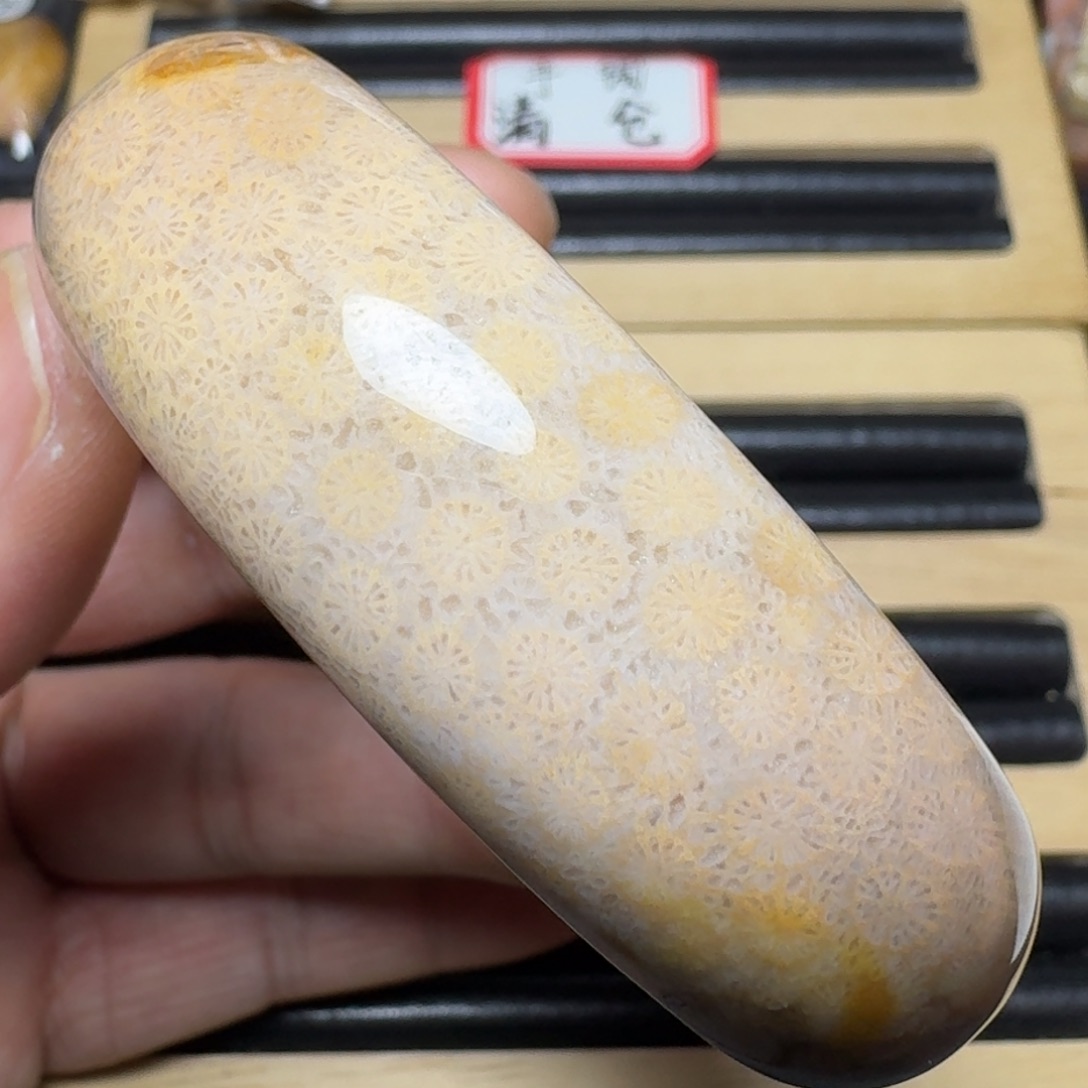 硅化玉纯天然色有机玉石未镶嵌57圈口