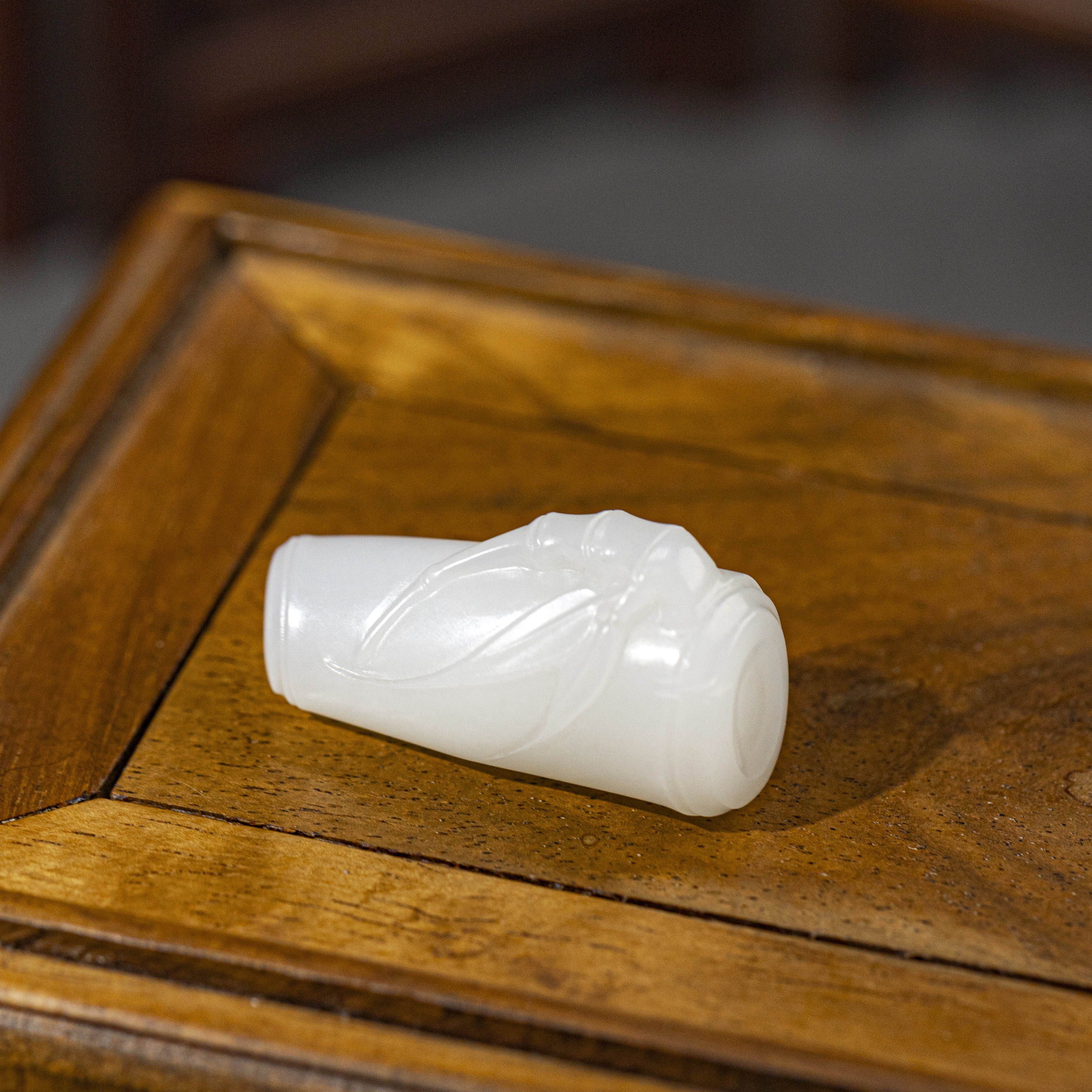 寅石珠宝 · 新疆且末白玉竹节吊坠（高32.8 宽16.5 厚12 重10.84g）