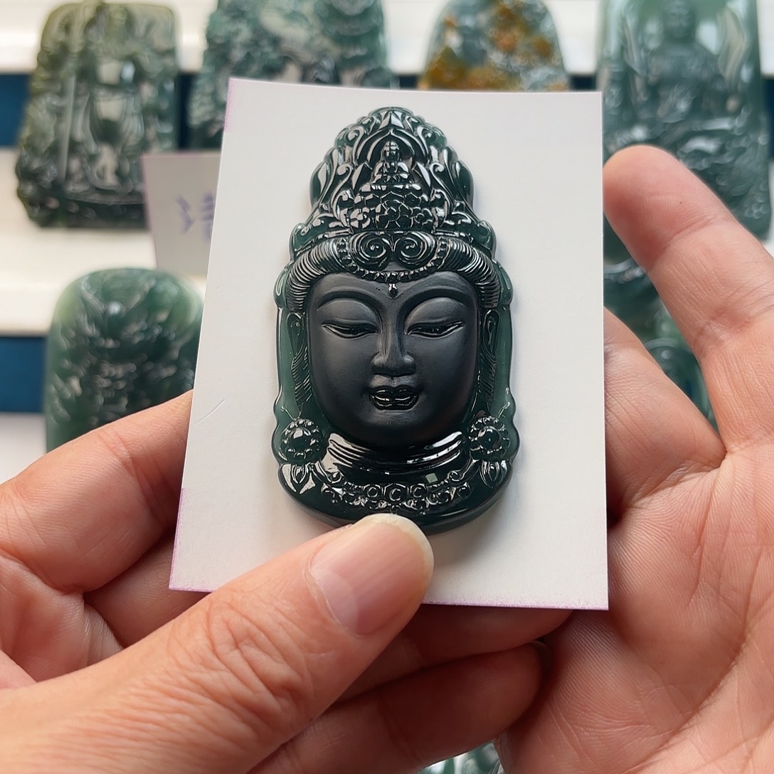 用***9翡翠未镶嵌挂件翡翠