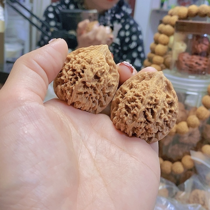 【闪购商品】文玩核桃把件39满天星