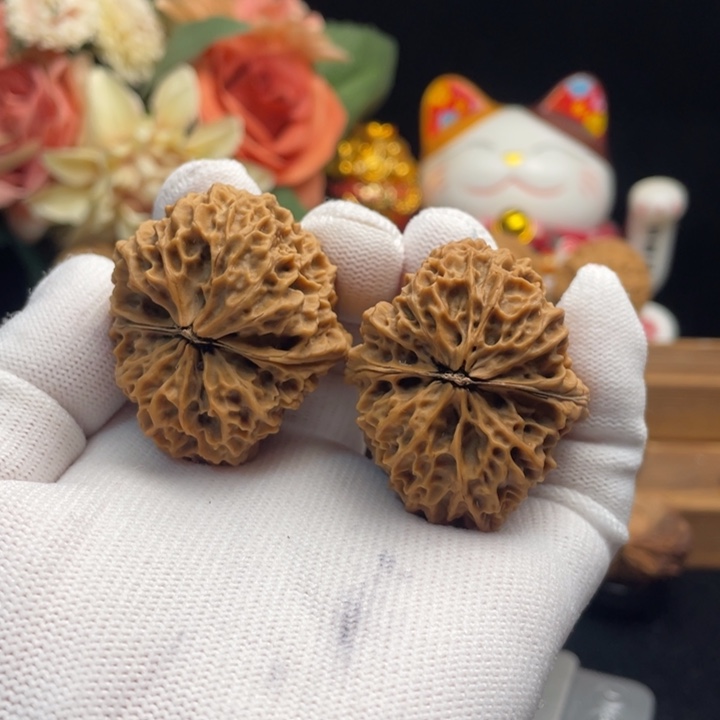 文玩核桃把件云南铁核桃15