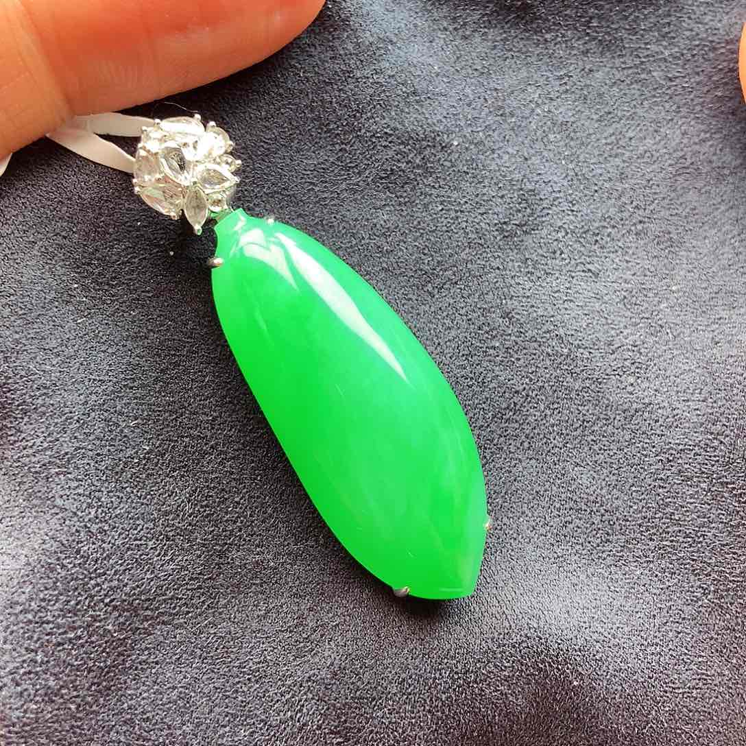 翡翠颈饰18K金镶嵌郑**经上新