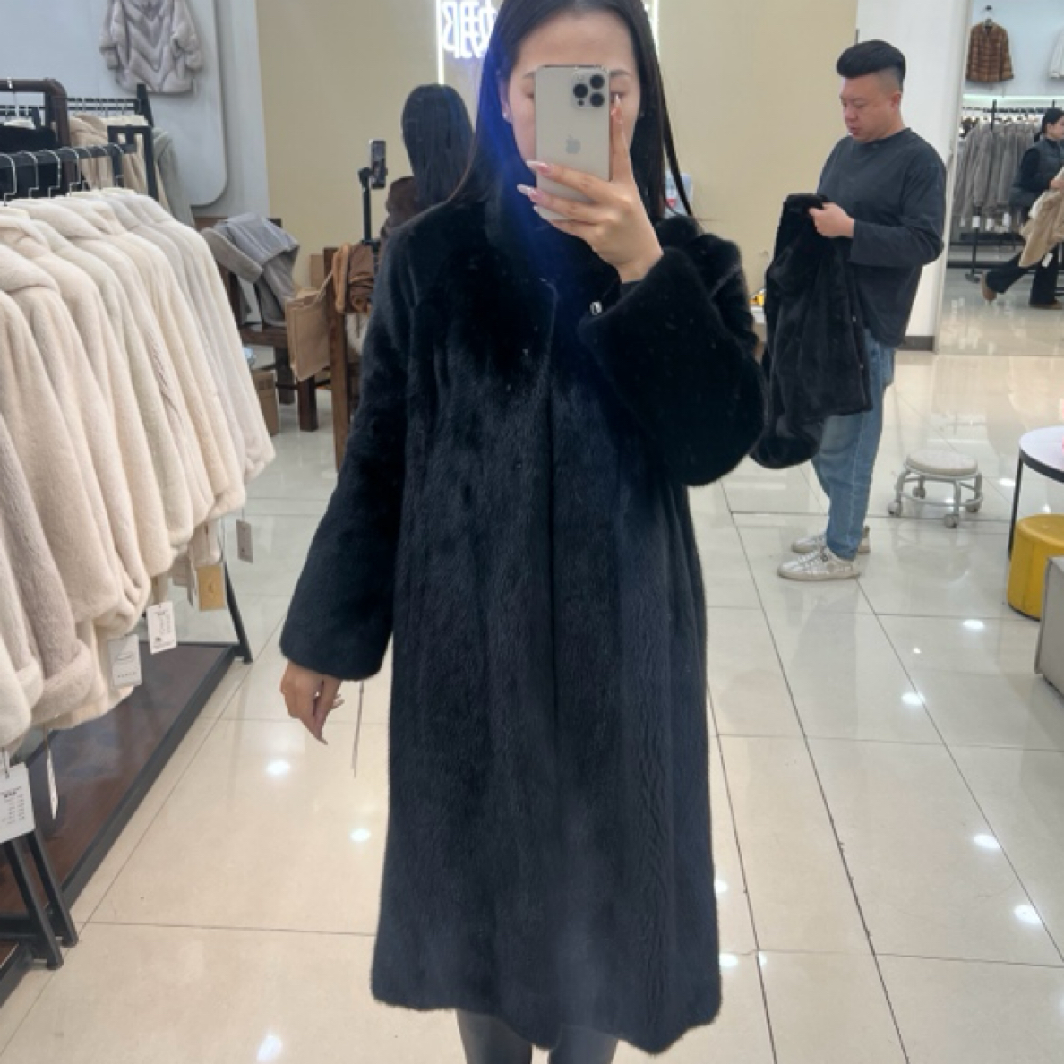 黑色立领长款天鹅绒草外套女冬季气质时尚新款