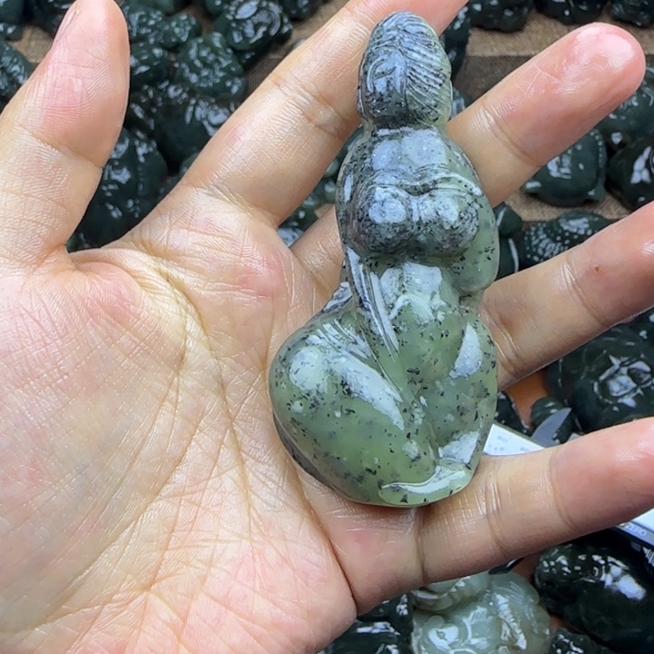 和田玉（糖玉）未镶嵌挂件