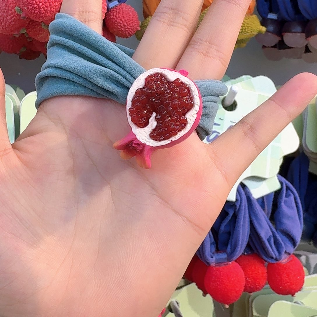 布艺铁合金石榴面膜