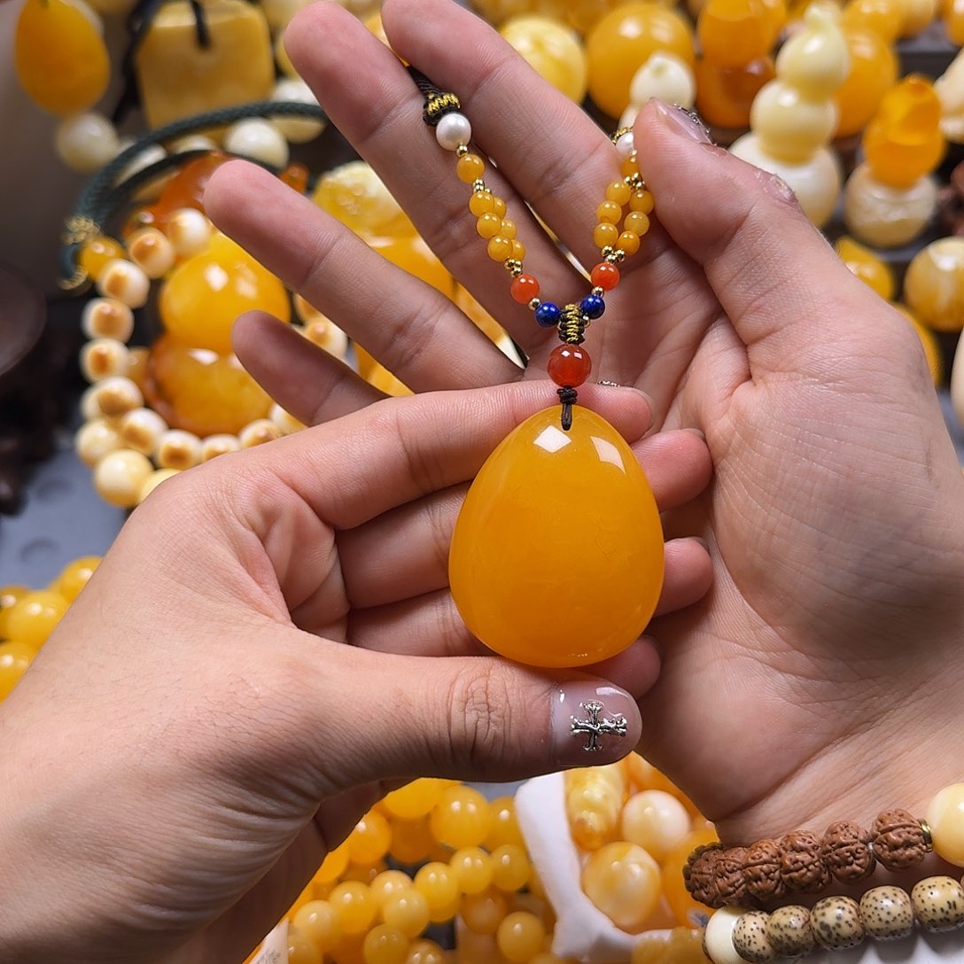 蜜蜡珠宝奇石未镶嵌水滴