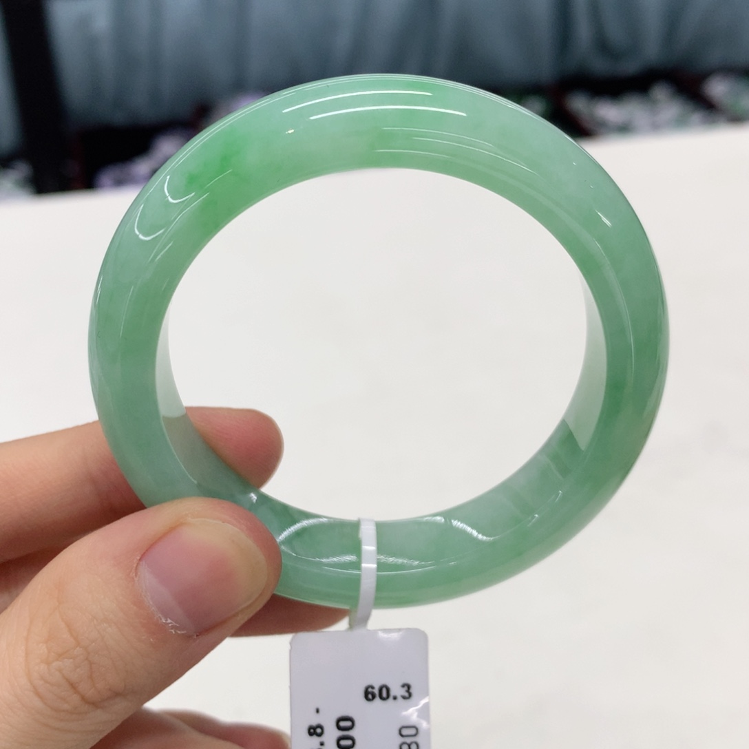 未镶嵌手镯翡翠手镯