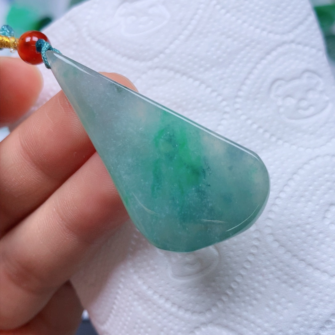 【闪购商品】翡翠吊坠(不含链)未镶嵌