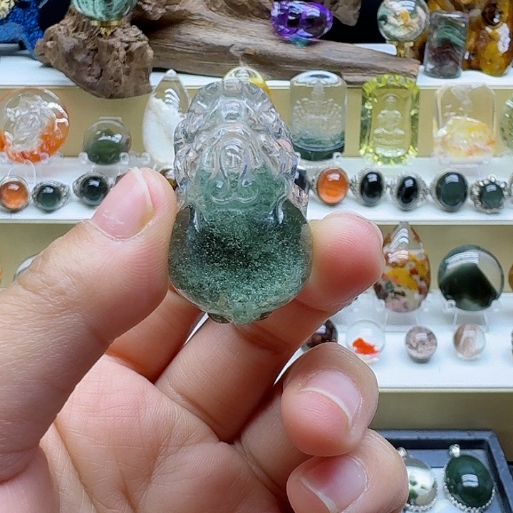 水晶吊坠(赠链)未镶嵌我*我吊坠