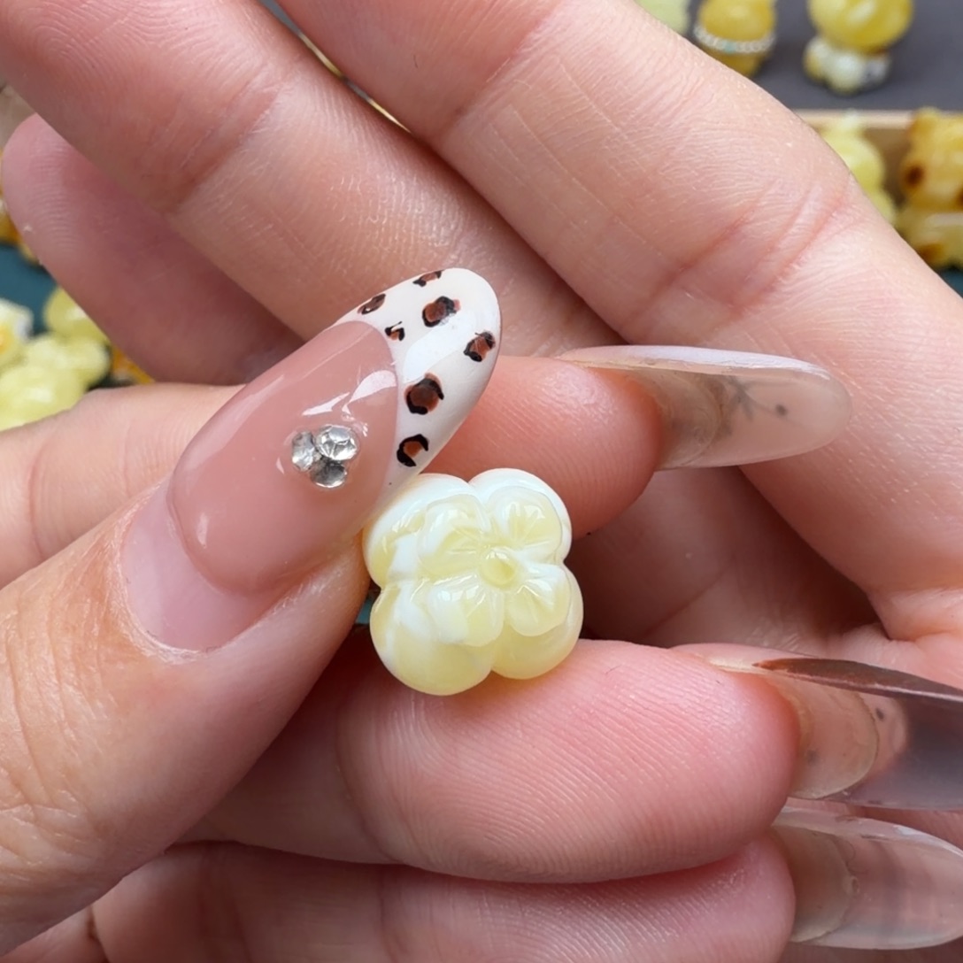 琥珀未镶嵌裸石蜜蜡