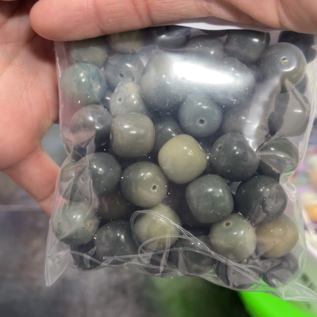 白玉菩提吊坠z 60/锅底