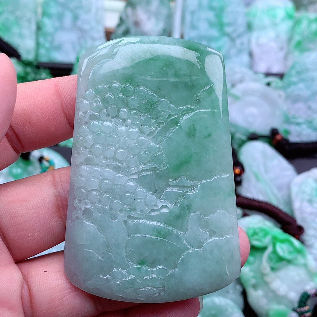 翡翠吊坠(不含链)未镶嵌