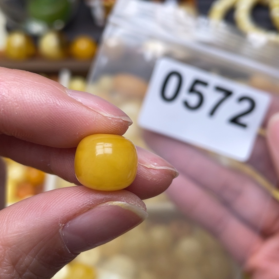 蜜蜡珠宝奇石未镶嵌小坑12