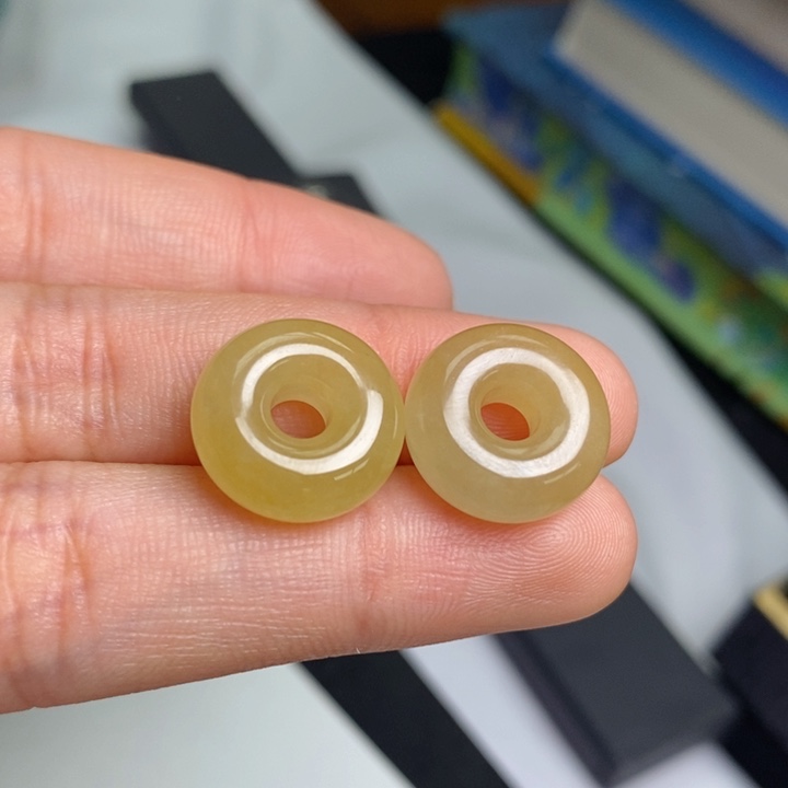 翡翠未镶嵌耳饰裸石冰黄翡面包圈