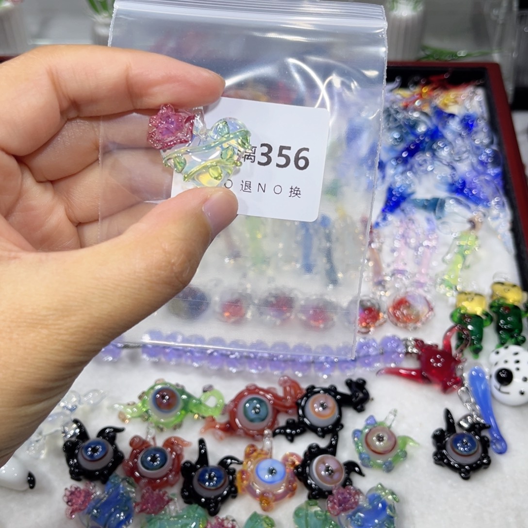 琉璃吊坠(不含链)356白色爱心