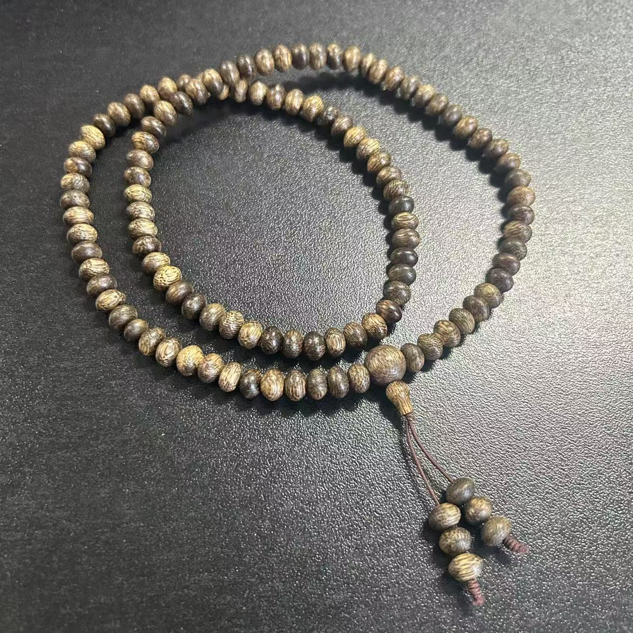 增香沉香木精美手串（无礼盒）09500