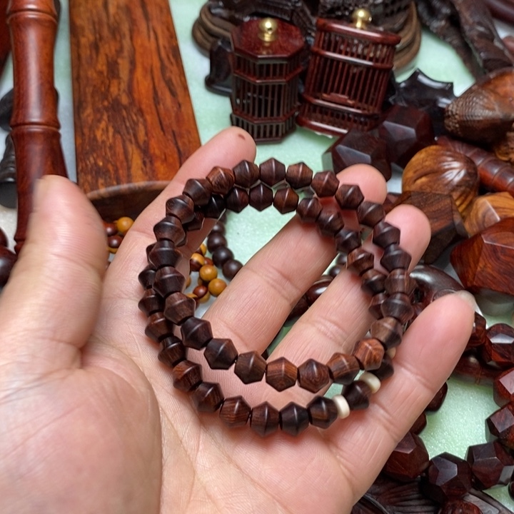 歪***檀香紫檀（小叶紫檀）