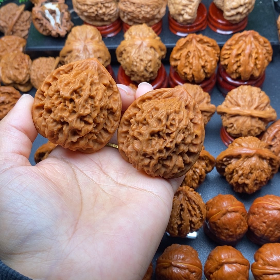 文玩核桃把件46官帽