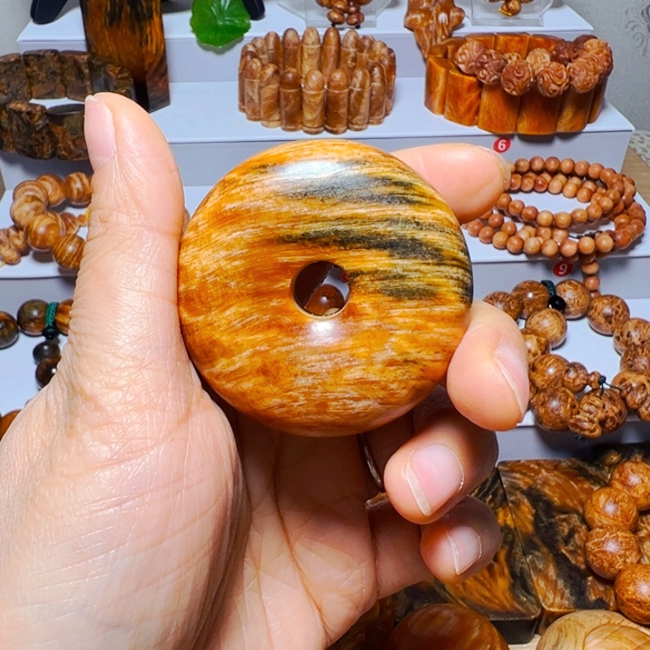 ****发木质非金属水墨丹青高品把件