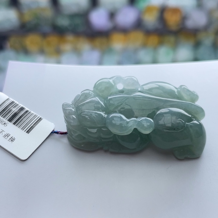 翡翠颈饰未镶嵌貔貅