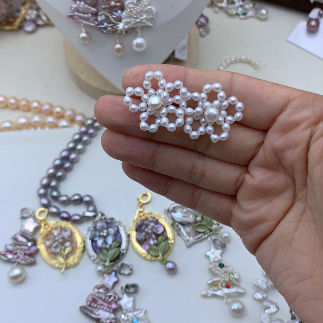 淡水珍珠合金颈饰