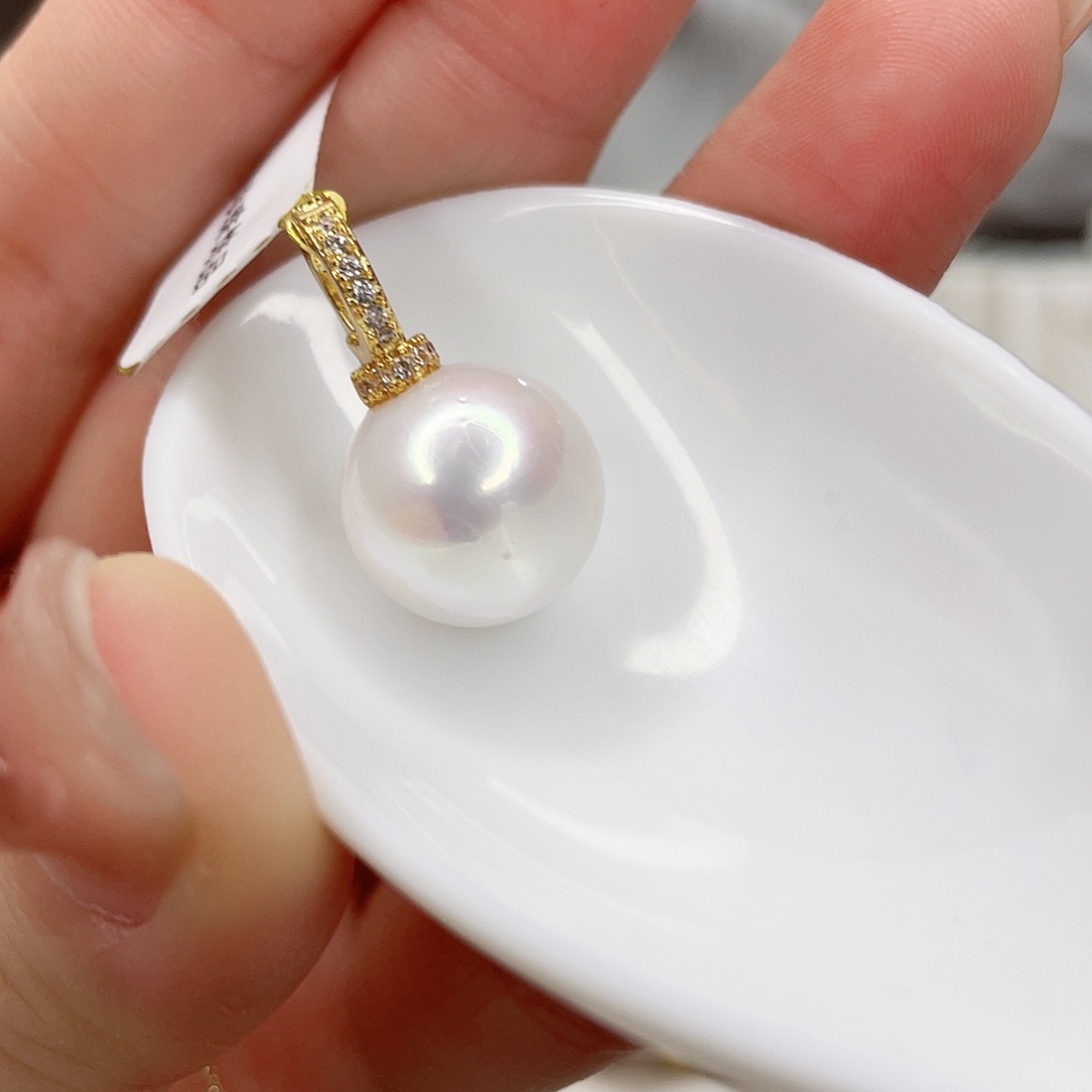 淡水珍珠吊坠(赠链)未镶嵌