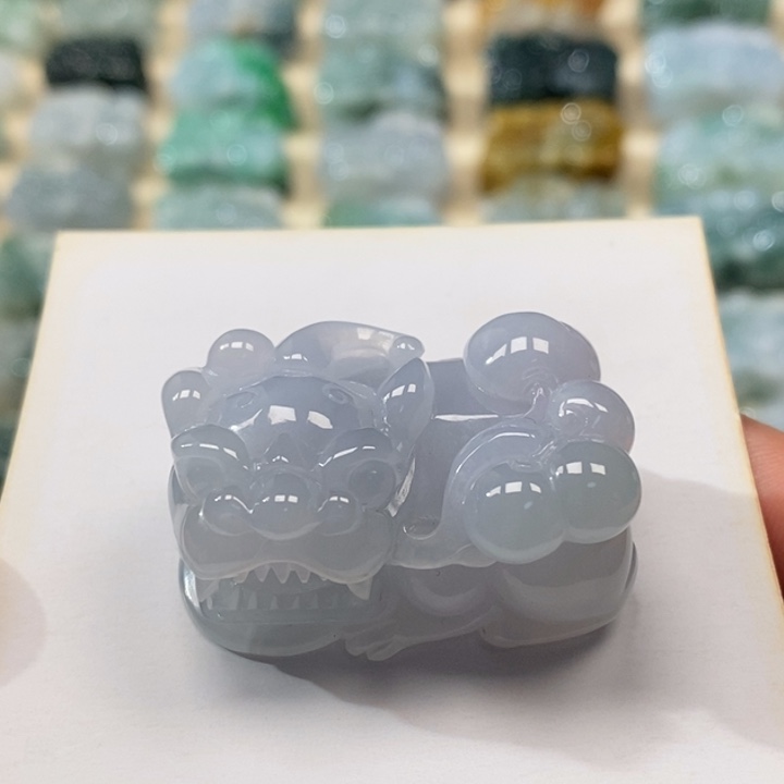 翡翠颈饰未镶嵌天然翡翠貔貅吊坠